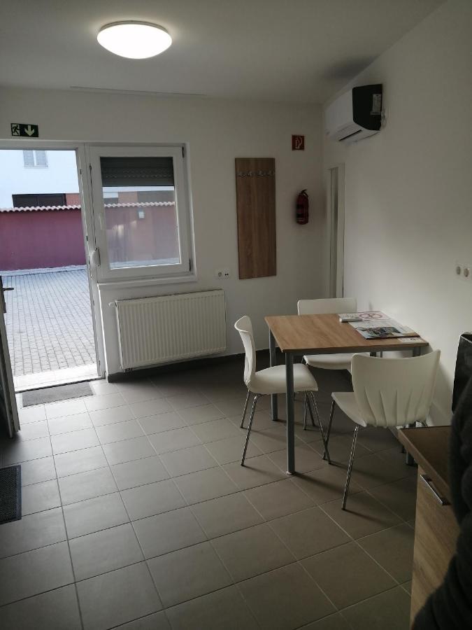 Farkas Villa Apartmanok Mórahalom Exterior foto